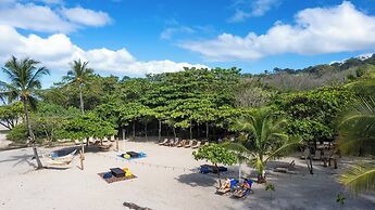 Hotel Nantipa - A Tico Beach Experience