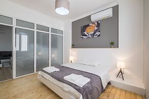 Stylish 2 BR Home in Center of Sofia