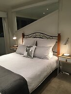 U Suites on Courtenay