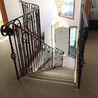 U Suites on Courtenay