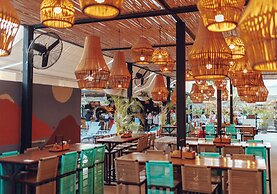 Mayan Monkey Los Cabos | Social Hotel