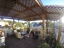Mariana's Petit Hotel