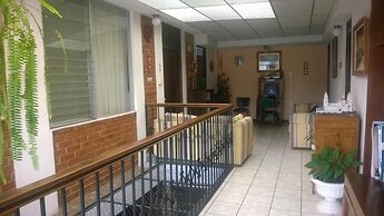 Mariana's Petit Hotel