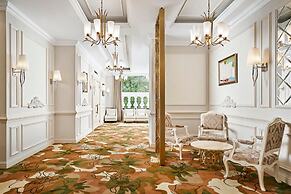 Four Points by Sheraton Lang Son