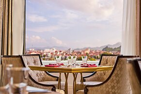 Four Points by Sheraton Lang Son