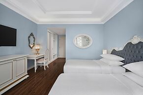 Four Points by Sheraton Lang Son