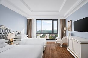 Four Points by Sheraton Lang Son