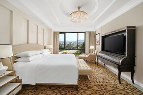 Four Points by Sheraton Lang Son