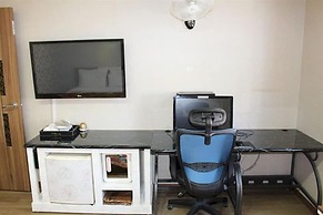 Breakfast at Tiffany's Motel