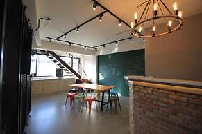 Box Inn Jiufen - Hostel