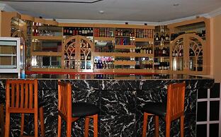 Resdon Hotel and Suites