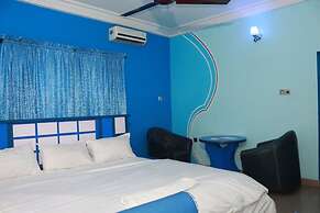 Resdon Hotel and Suites