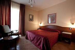 Hermitage Capua Hotel