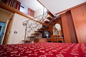 Hermitage Capua Hotel