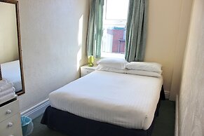 Sandpiper Holiday Apartments