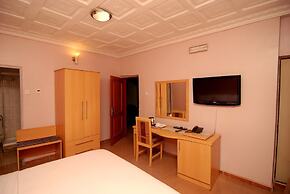 Onyx Hotel and Apartments