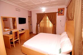 Onyx Hotel and Apartments