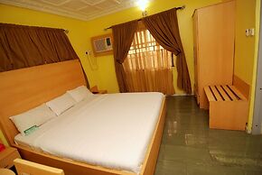 Onyx Hotel and Apartments