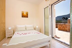 Laconia Domus - Papadianika