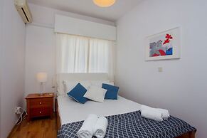 Seaside Luxury Beach Apartment