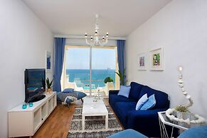 Seaside Luxury Beach Apartment