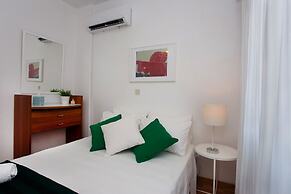 Seaside Luxury Beach Apartment