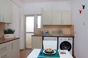 Seaside Luxury Beach Apartment