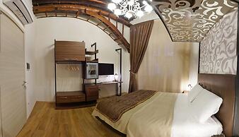 Duomo Luxury Suites