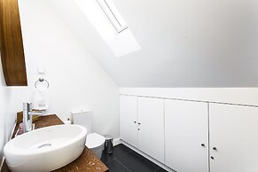 Chalet Estoril Luxury Apartments