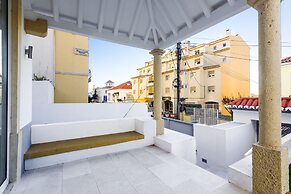 Chalet Estoril Luxury Apartments