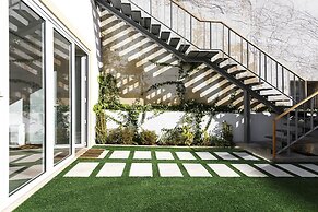 Chalet Estoril Luxury Apartments