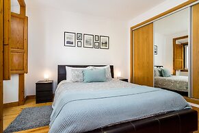 Alfama Deluxe Apartment