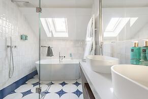 Lisbon Downtown Luxury Family Residence