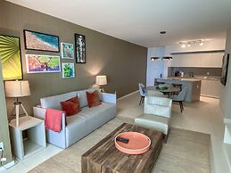 Lyfe Residence Building - Private apts over the beach