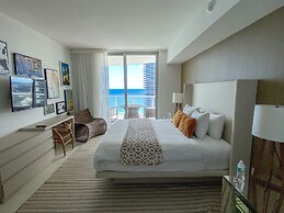 Lyfe Residence Building - Private apts over the beach