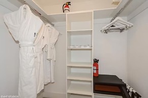 Lyfe Residence Building - Private apts over the beach