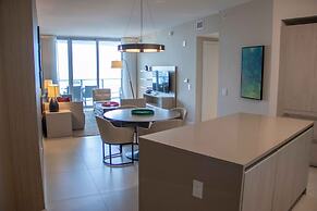 Lyfe Residence Building - Private apts over the beach