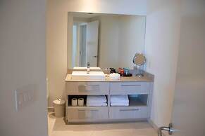 Lyfe Residence Building - Private apts over the beach