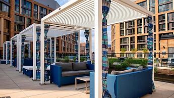 Global Luxury Suites at The Wharf