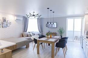 Royal Suite near Lake