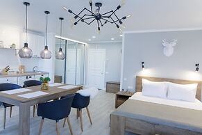 Royal Suite near Lake