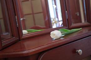 Royal Suite near Lake