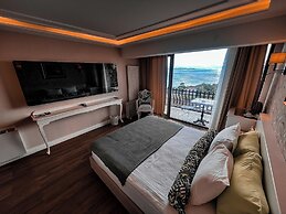 Assos Longevity Hotel