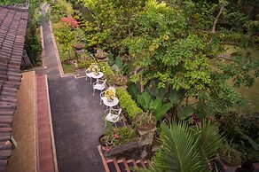 Villa Taman Sari