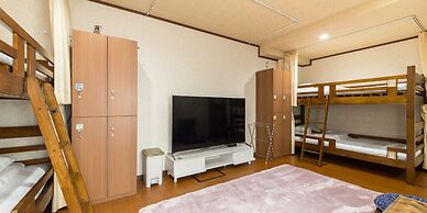 Guesthouse Na-No-Hana - Caters to Women - Hostel