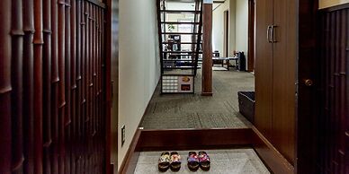 Guesthouse Na-No-Hana - Caters to Women - Hostel