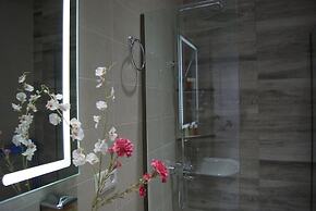 Vazi Aparthotel