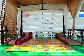 Tharadol Beach Resort