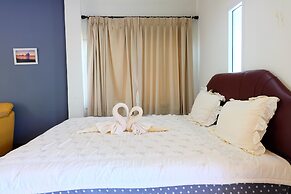 Tharadol Beach Resort