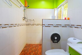 Tharadol Beach Resort